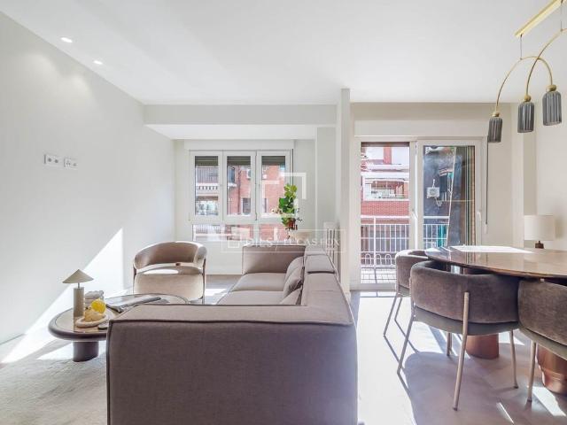 Piso de alto standing de 110 m2 en venta en Madrid, Comunidad de Madrid