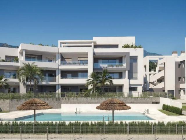 Piso de alto standing de 110 m2 en venta en Estepona, Andalucía