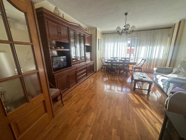 Piso de alto standing de 111 m2 en venta en Alicante, Comunidad Valenciana