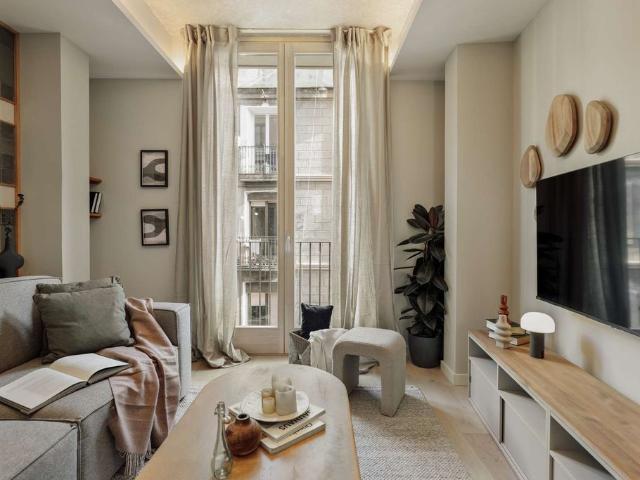Piso de alto standing de 113 m2 en alquiler en Barcelona, Cataluña