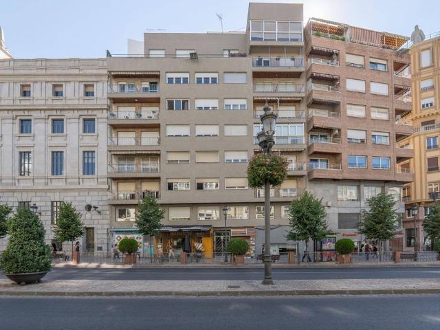 Piso de lujo de 99 m2 en venta en Granada, Andalucía