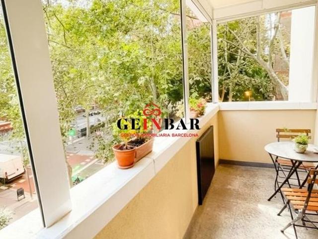 Piso de alto standing de 125 m2 en venta en Barcelona, Cataluña