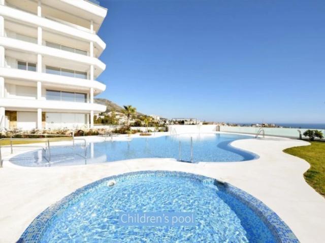 Piso de alto standing de 125 m2 en venta en Fuengirola, Andalucía