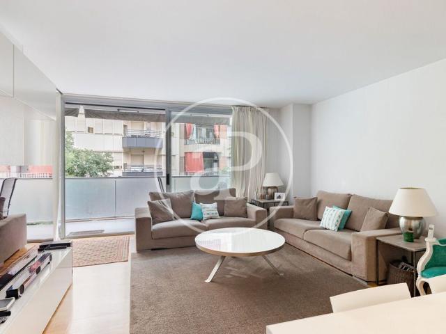 Piso de alto standing de 128 m2 en venta en Barcelona, España