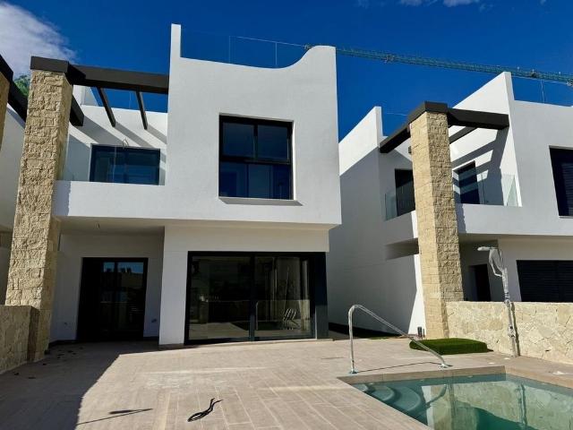 Piso de alto standing de 120 m2 en venta en Pilar de la Horadada, España