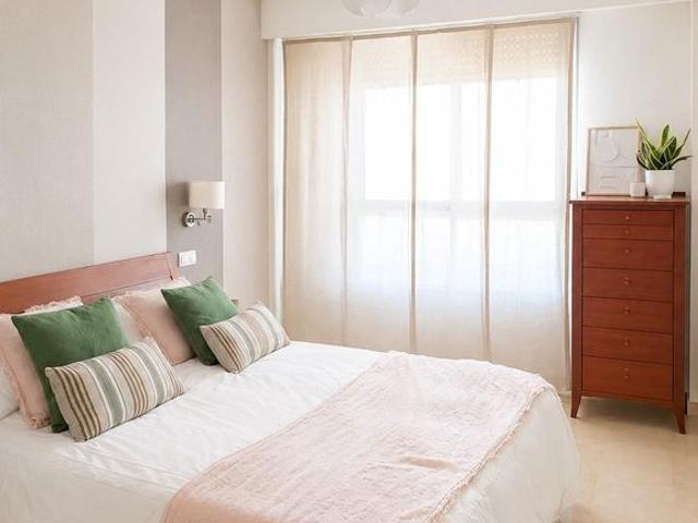 Piso de alto standing de 121 m2 en alquiler en Valencia, España