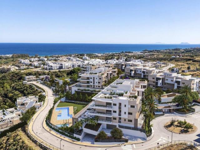 Piso de alto standing de 121 m2 en venta en Estepona, Andalucía