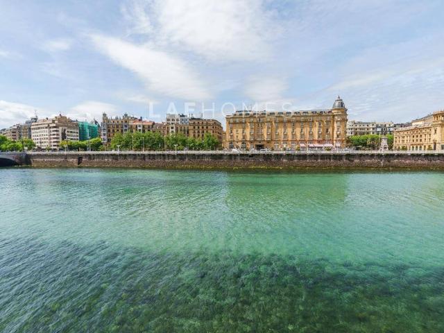 Piso de alto standing de 121 m2 en venta en San Sebastián, País Vasco