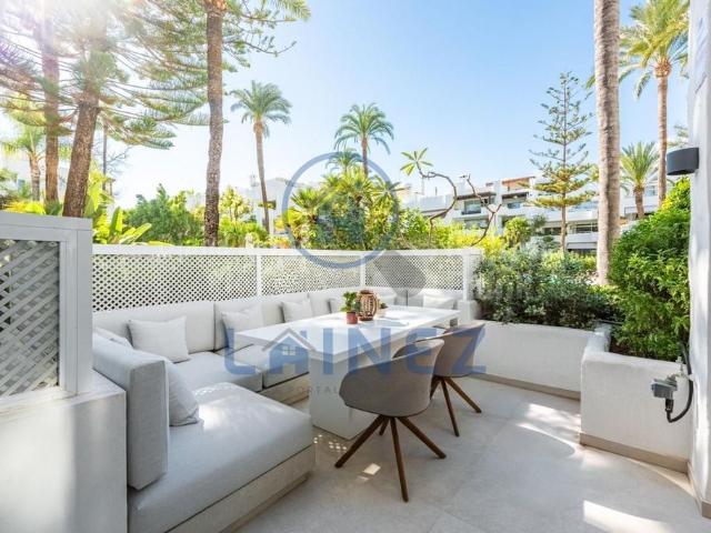 Piso de alto standing de 122 m2 en venta en Marbella, España
