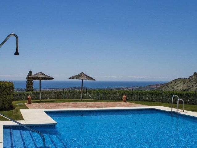 Piso de alto standing de 122 m2 en venta en Benahavís, Andalucía