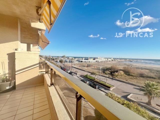 Piso de alto standing de 122 m2 en venta en Calafell, España