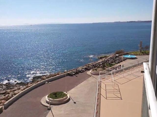 Piso de alto standing de 122 m2 en venta en Torrevieja, España