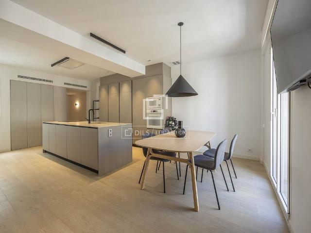 Piso de alto standing de 122 m2 en venta en Valencia, España