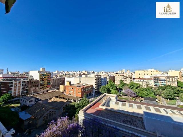 Piso de alto standing de 134 m2 en venta en Alicante, España