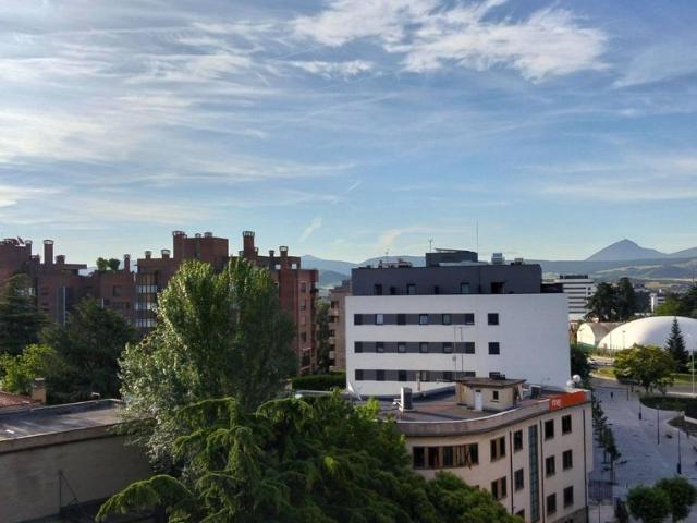 Piso de alto standing de 134 m2 en venta en Pamplona, España