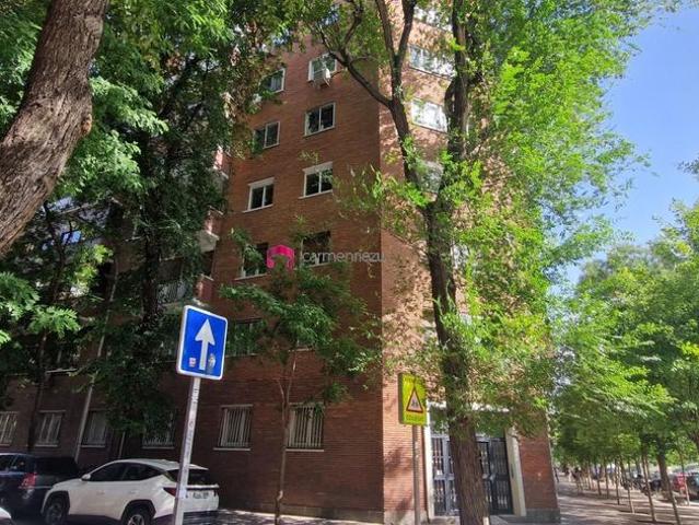 Piso de alto standing de 136 m2 en venta en Madrid, España