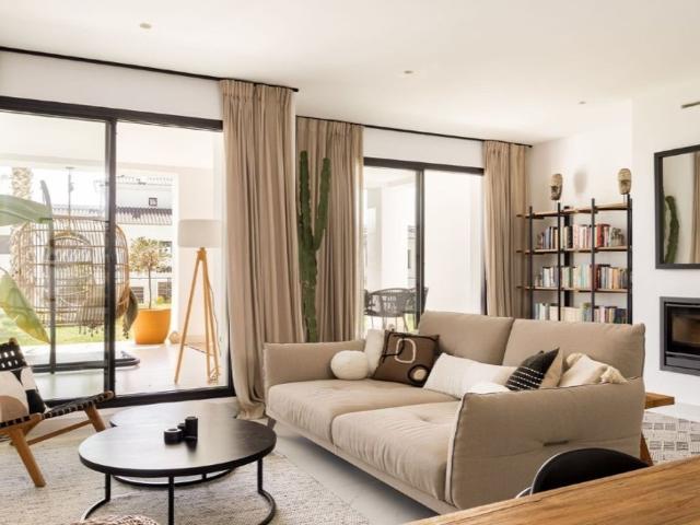 Piso de alto standing de 136 m2 en venta en Estepona, España