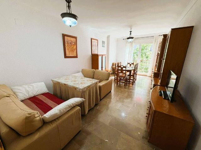 Piso de alto standing de 136 m2 en venta en Granada, España