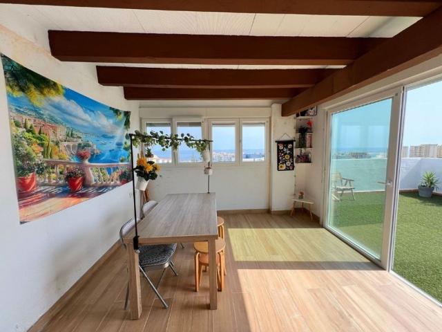 Piso de alto standing de 137 m2 en venta en Atalaya Isdabe, Estepona, Málaga, Andalucía