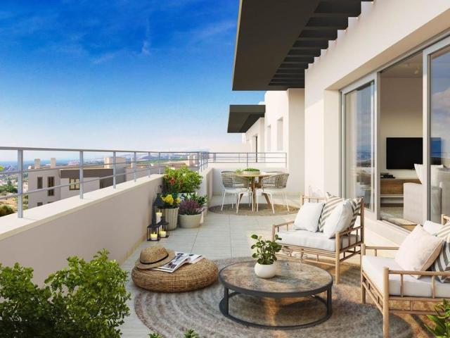 Piso de alto standing de 138 m2 en venta en Estepona, Andalucía