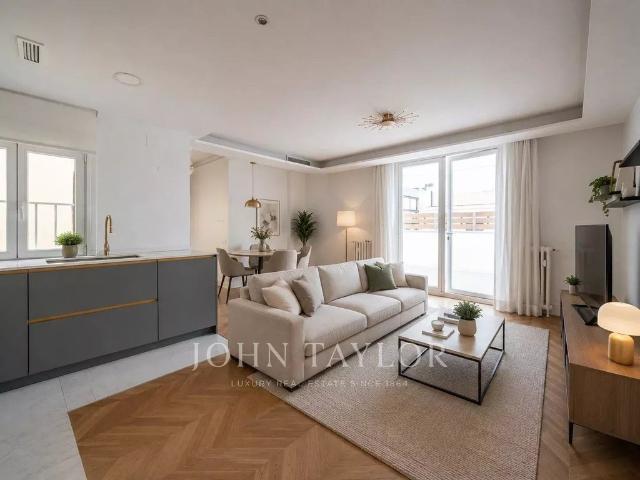 Piso de alto standing de 130 m2 en alquiler en Madrid, Comunidad de Madrid