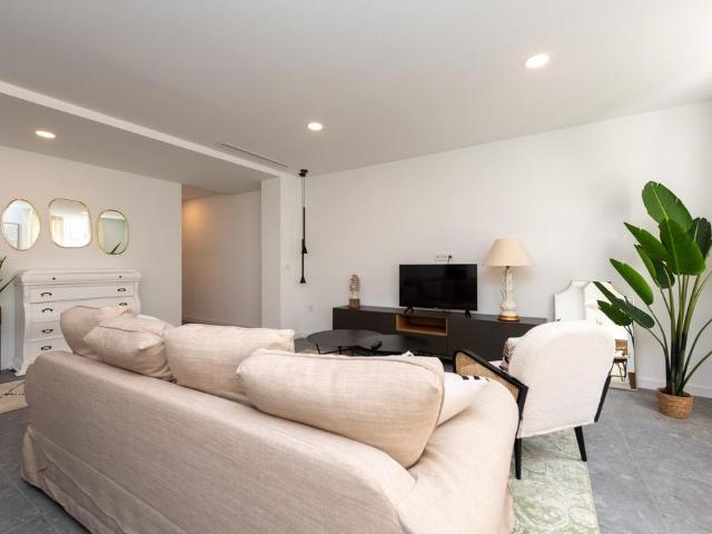 Piso de alto standing de 130 m2 en alquiler en Alicante, Comunidad Valenciana