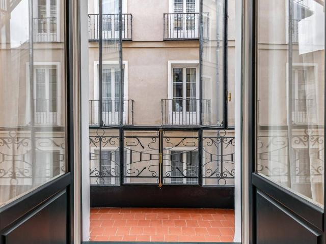 Piso de alto standing de 130 m2 en venta en Madrid, Comunidad de Madrid