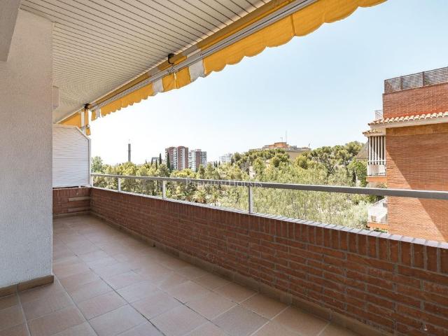 Piso de alto standing de 130 m2 en venta en Barcelona, España