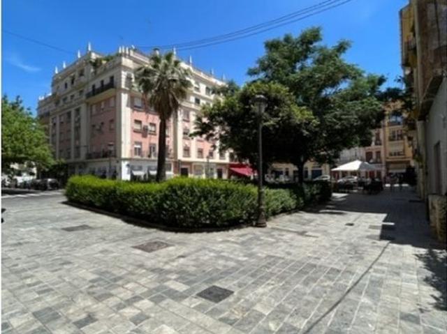 Piso de alto standing de 130 m2 en venta en Valencia, España
