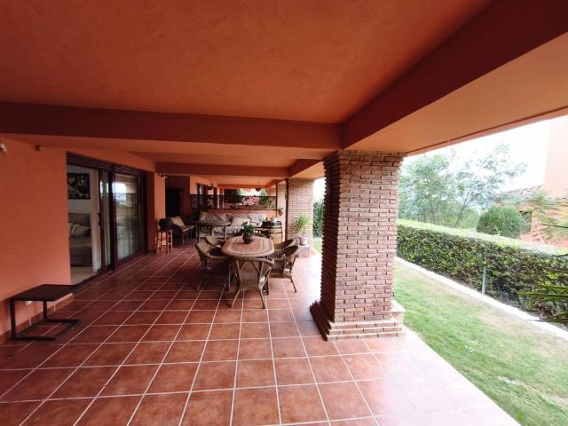 Piso de alto standing de 133 m2 en venta en Casares, Andalucía