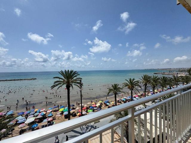 Piso de alto standing de 133 m2 en venta en Torrevieja, España