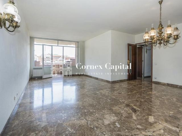 Piso de alto standing de 144 m2 en venta en Barcelona, España