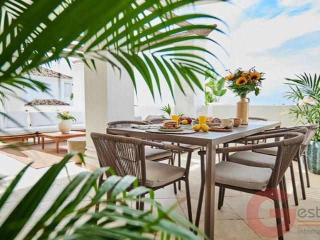 Piso de alto standing de 145 m2 en venta en Marbella, Andalucía