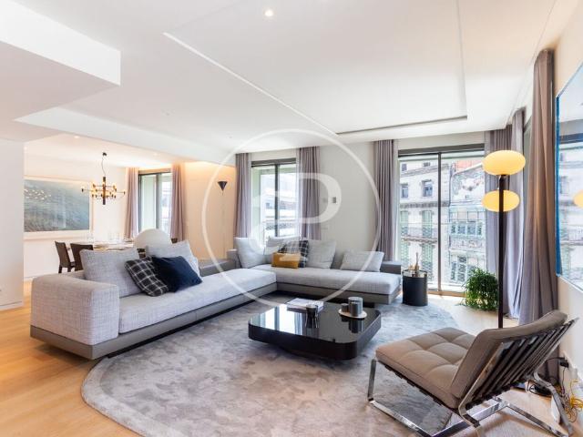 Piso de alto standing de 145 m2 en venta en Barcelona, Cataluña