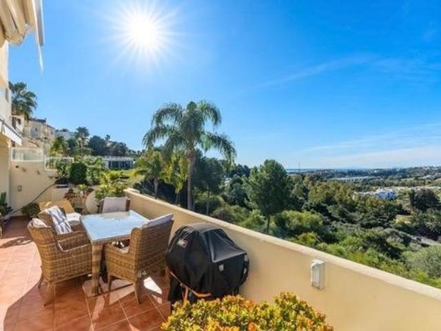 Piso de alto standing de 145 m2 en venta en Benahavís, Andalucía