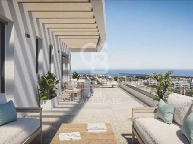 Piso de alto standing de 145 m2 en venta en Estepona, Andalucía