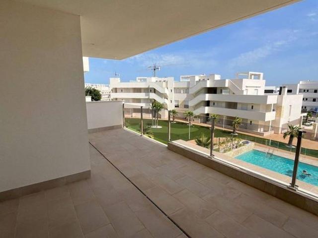 Piso de alto standing de 149 m2 en venta en Guardamar del Segura, España