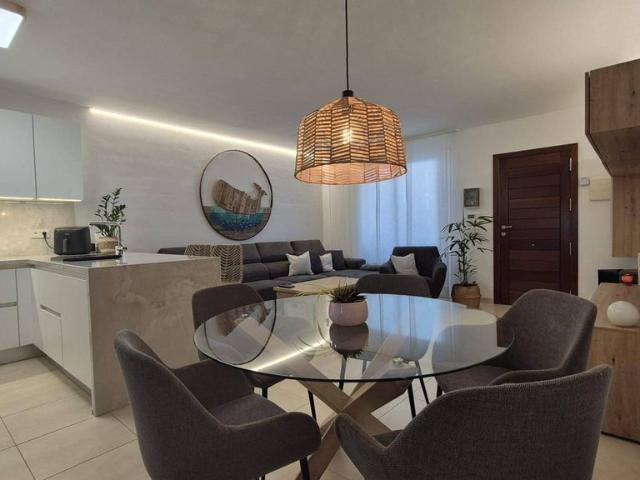 Piso de alto standing de 140 m2 en alquiler en Formentera, España
