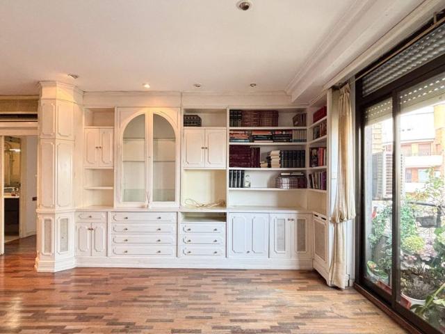 Piso de alto standing de 140 m2 en venta en Valencia, España