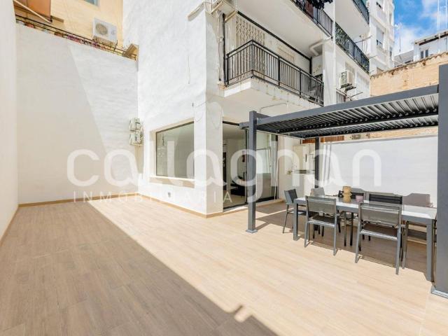Piso de alto standing de 140 m2 en venta en Valencia, España