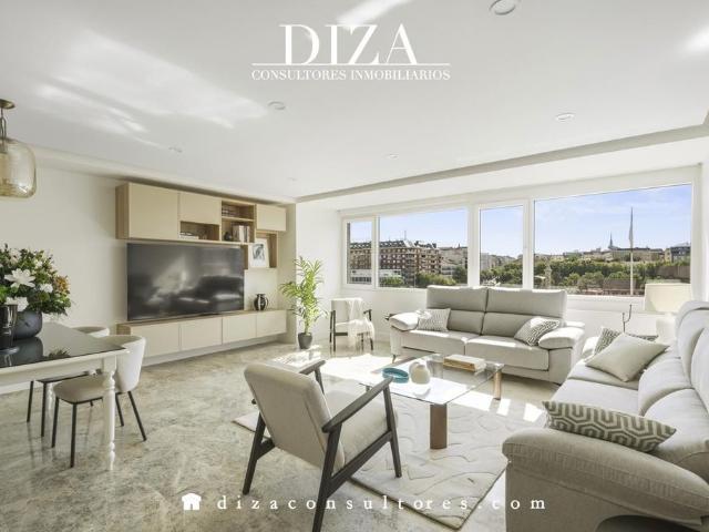 Piso de alto standing de 141 m2 en alquiler en Madrid, España