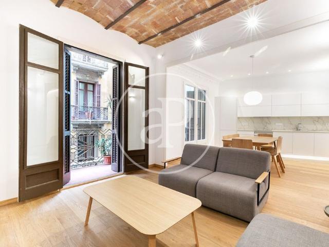 Piso de alto standing de 141 m2 en alquiler en Barcelona, Cataluña