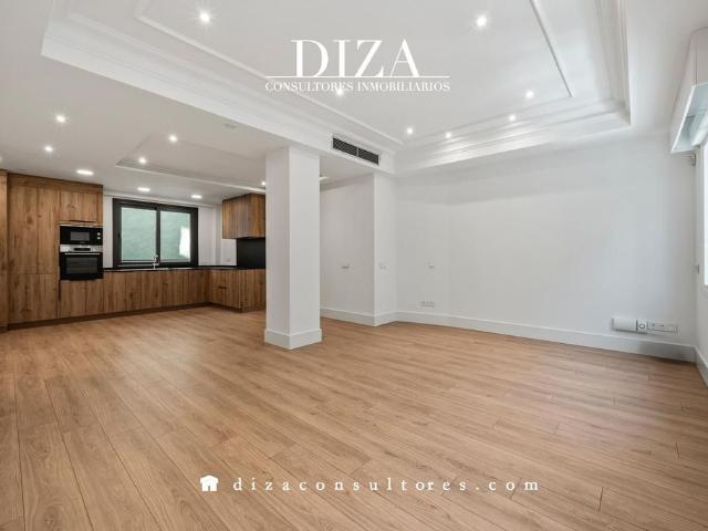Piso de alto standing de 143 m2 en alquiler en Madrid, Comunidad de Madrid
