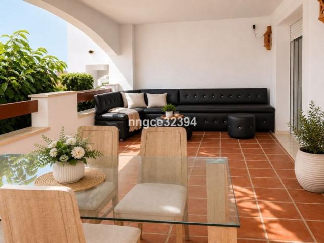 Piso de alto standing de 154 m2 en venta en Nueva Andalucia centro, Marbella, Málaga, Andalucía