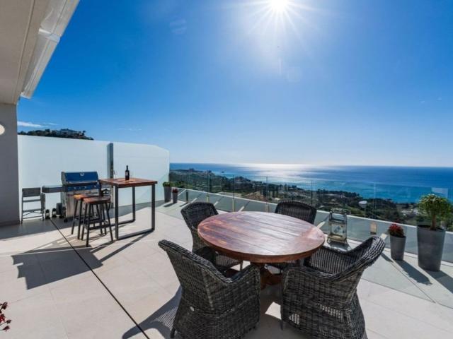 Piso de alto standing de 155 m2 en venta en Benalmádena, Andalucía