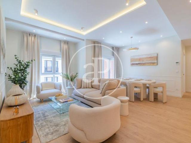 Piso de alto standing de 156 m2 en venta en Madrid, Comunidad de Madrid