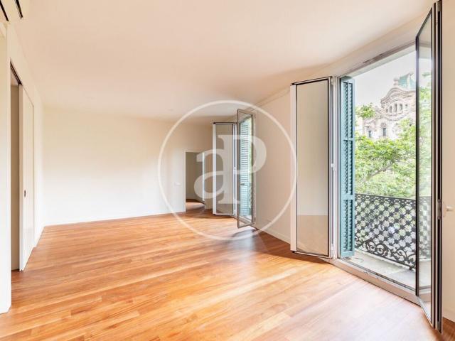 Piso de alto standing de 150 m2 en venta en Barcelona, España