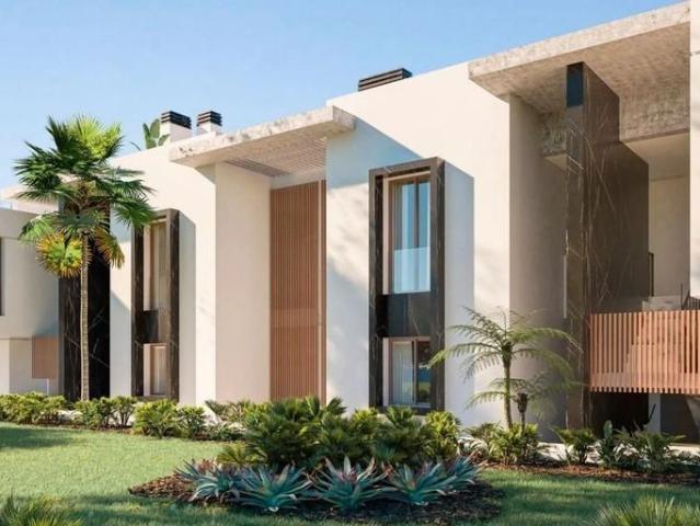 Piso de alto standing de 151 m2 en venta en Elviria, Andalucía