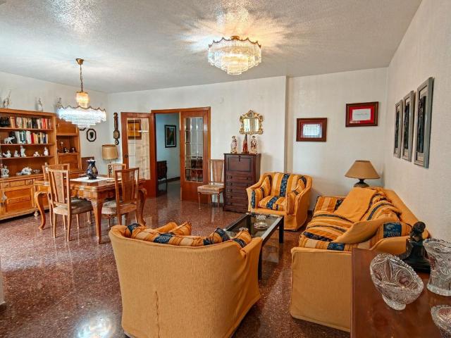 Piso de alto standing de 151 m2 en venta en Valencia, Comunidad Valenciana