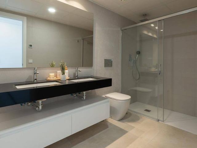 Piso de alto standing de 166 m2 en venta en Estepona, España